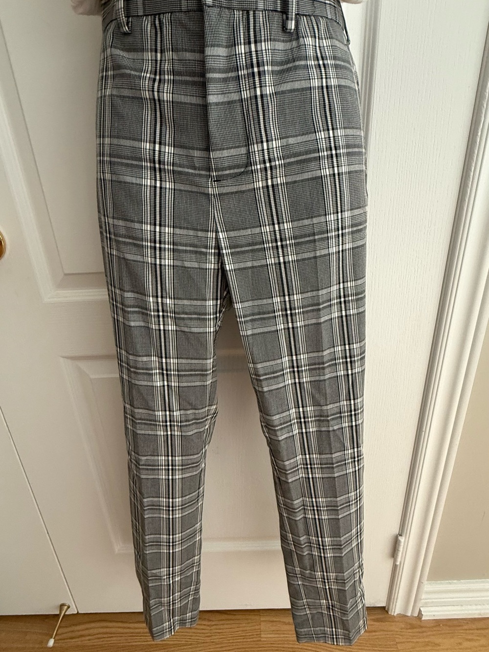 H&M Gray Plaid Tapered Skinny Fit Dress Pants